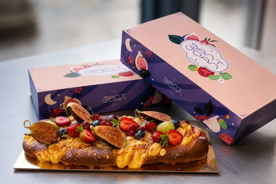 Las tradicionales Cocas de Sant Joan regresan a los hornos valencianos con nuevas propuestas artesanas