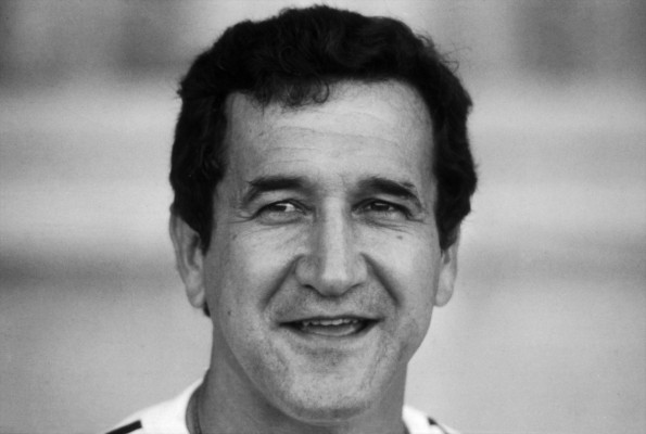 El exentrenador del Valencia CF Carlos Alberto Parreira, ingresado en el hospital