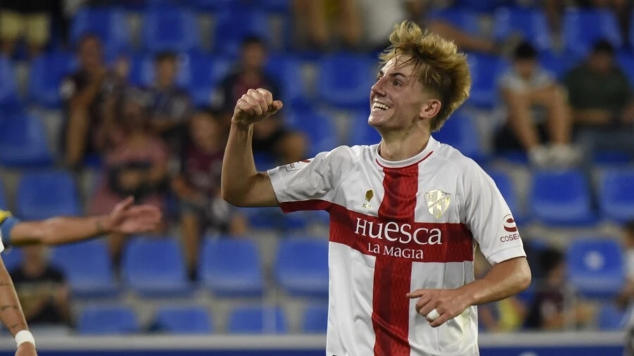 Manu Rico apuntala la medular del Hércules CF