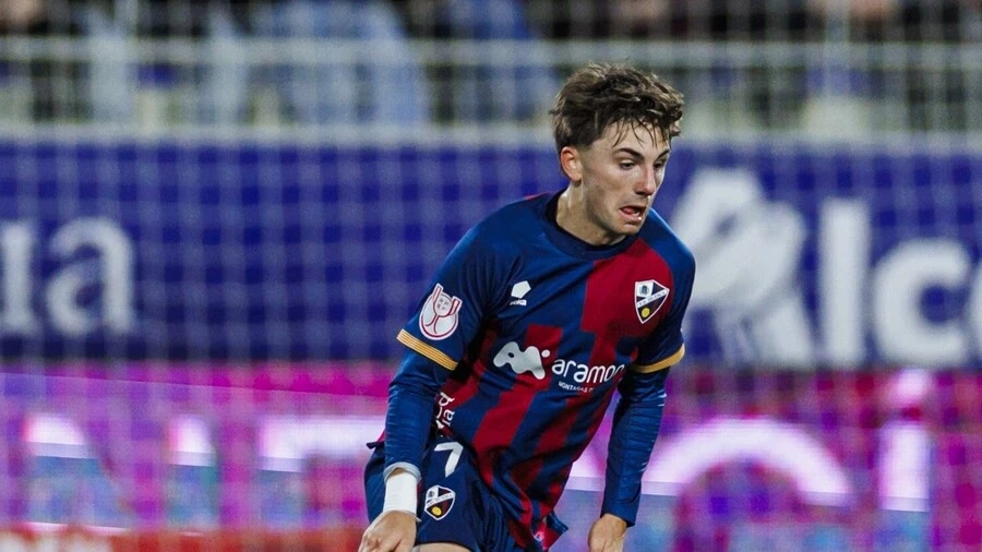 El mediocentro oscense jugará en el Hércules CF en calidad de cedido - Foto: SDH El mediocentro oscense jugará en el Hércules CF en calidad de cedido
