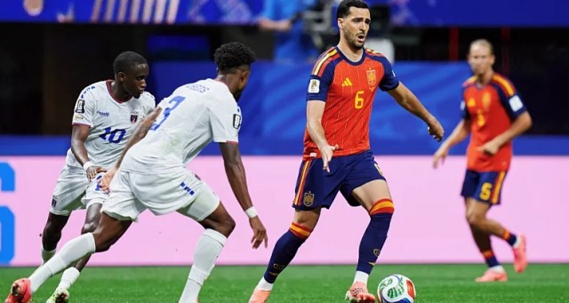 España: líder en pases, colista en goles