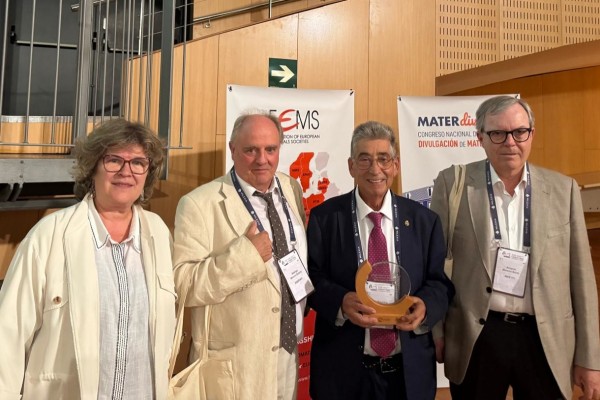 El catedrático de la UJI Juan Bautista Carda galardonado con el premio Sociemat–Acers España 2026