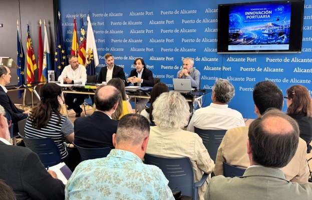 El Puerto profundiza en la innovación como estrategia de futuro en unas jornadas