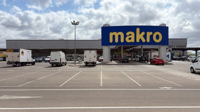 Makro invierte 2,6 millones en su Cash & Carry de Elche para la distribución hostelera en Alicante