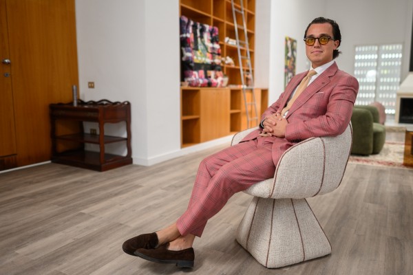Jordi, el Julio Iglesias del sector inmobiliario