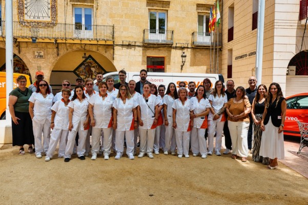 Novelda destina 954.800 euros al año al nuevo contrato de limpieza de colegios y edificios municipales