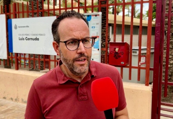 El PSOE de Elche propone apoyar a las familias para compra del material escolar en el comercio local