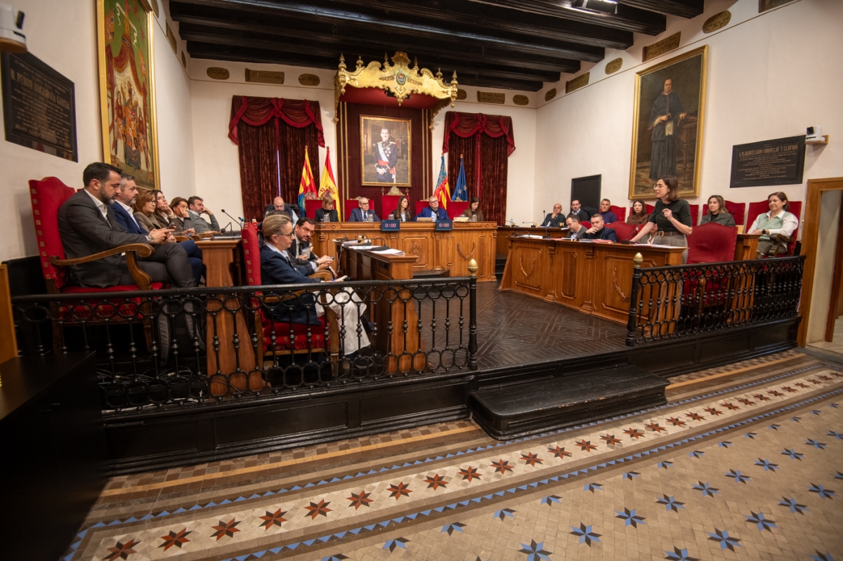 Elche a un año de las elecciones de 2027: la realidad administrativa de la gestión y una oposición buscando sitio