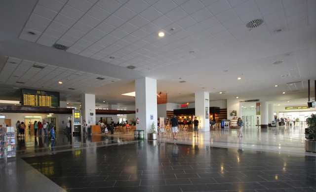 Neumáticos Soledad suministrará neumáticos para vehículos extintores en el aeropuerto de Lanzarote
