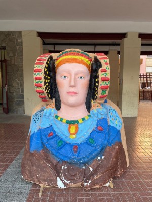 Alumnado del Dama de Elche rehabilita con su interpretación un busto cedido por el Ayuntamiento