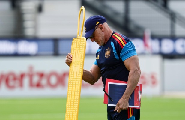 Luis de la Fuente perfila el once contra Arabia Saudí en el último entrenamiento