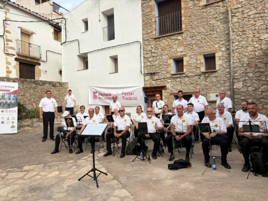 La Diputación de Castellón acerca la música de la dolçaina y el tabal a todas las comarcas de la provincia con el Dolç Festival