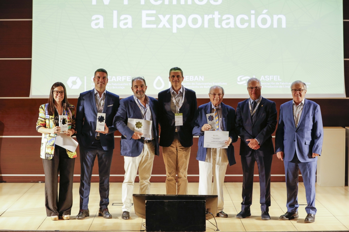 Arvet premia a las empresas que abren nuevos mercados para la economía valenciana