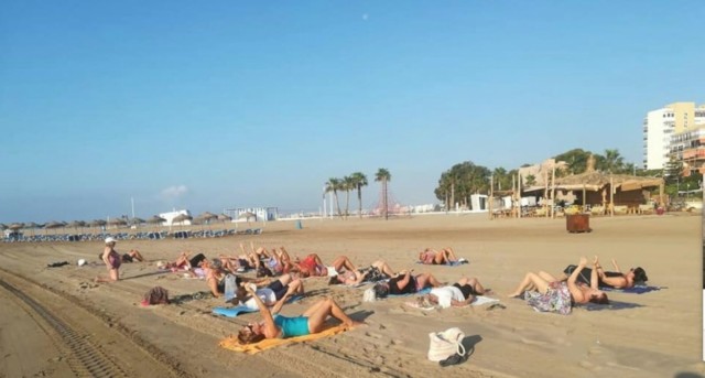 Benicàssim fomenta el deporte al aire libre con actividades semanales gratuitas en las playas durante julio y agosto 