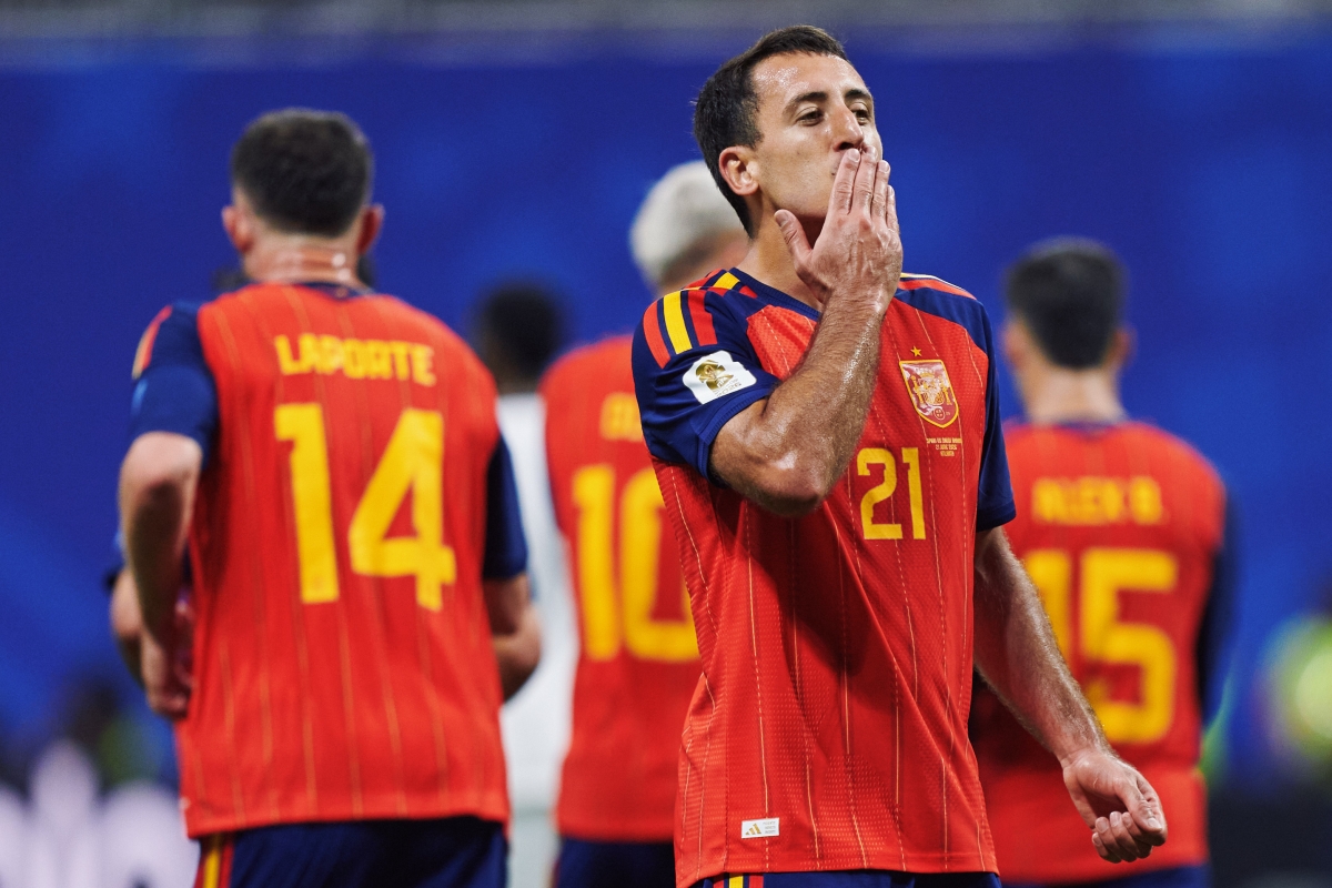 Oyarzabal supera a Butragueño e iguala a Morientes como séptimo goleador con España
