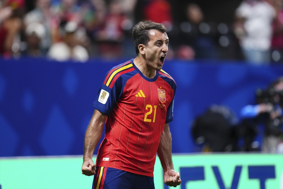 Mikel Oyarzabal: 
