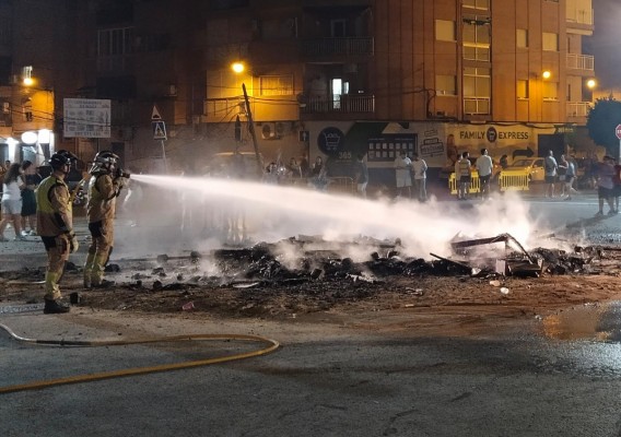Murcia activa un dispositivo especial con más de 120 policías, bomberos y voluntarios para la Noche de San Juan