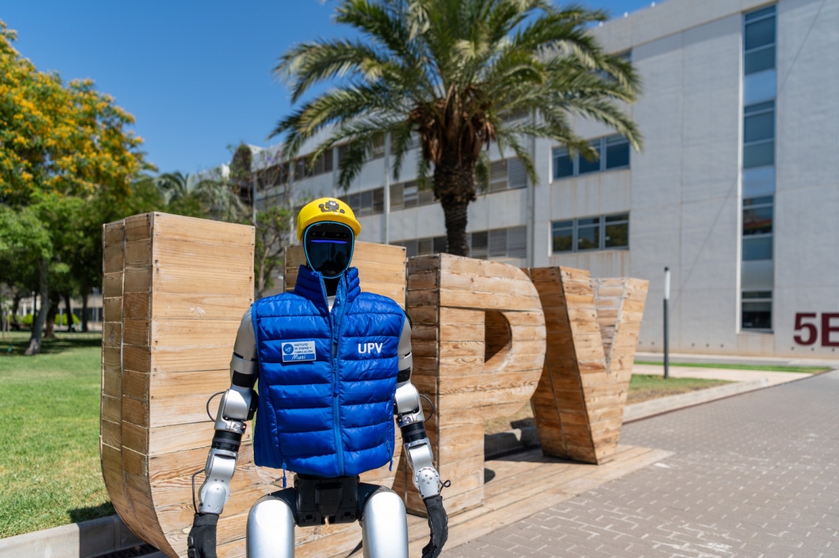 La UPV lidera un proyecto sobre el impacto social de los robots humanoides