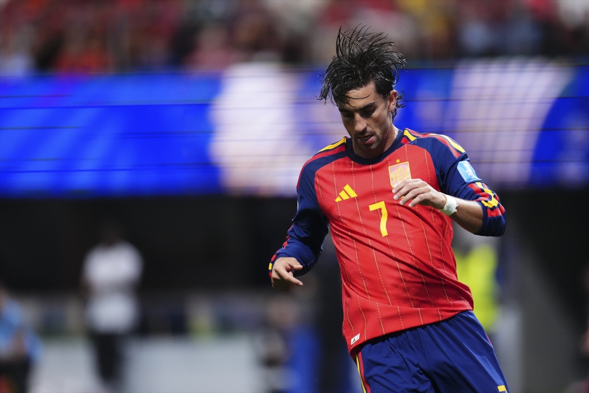 Ferrán Torres iguala a Puchades como el jugador valenciano con más partidos en un Mundial