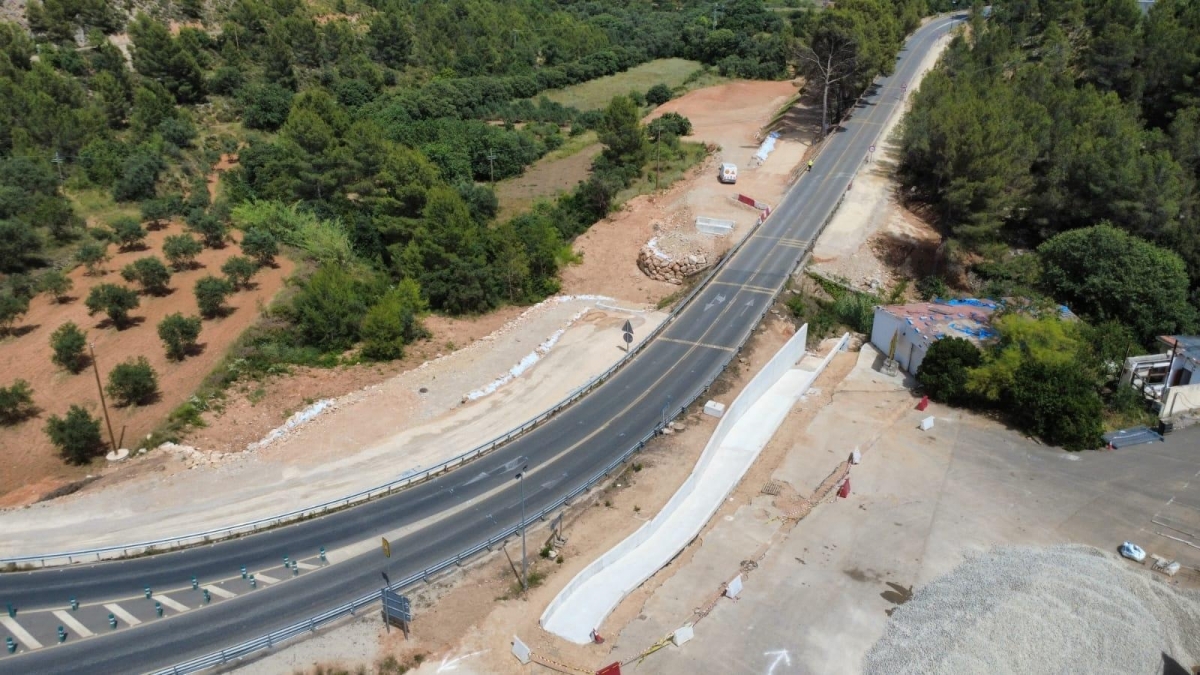 La CV-425 permanecerá cortada tres semanas por las obras para mejorar su seguridad