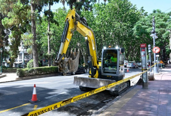 València inicia el reasfalto de más de 22.000 metros cuadrados de calzada de Gran Vía Marqués del Túria