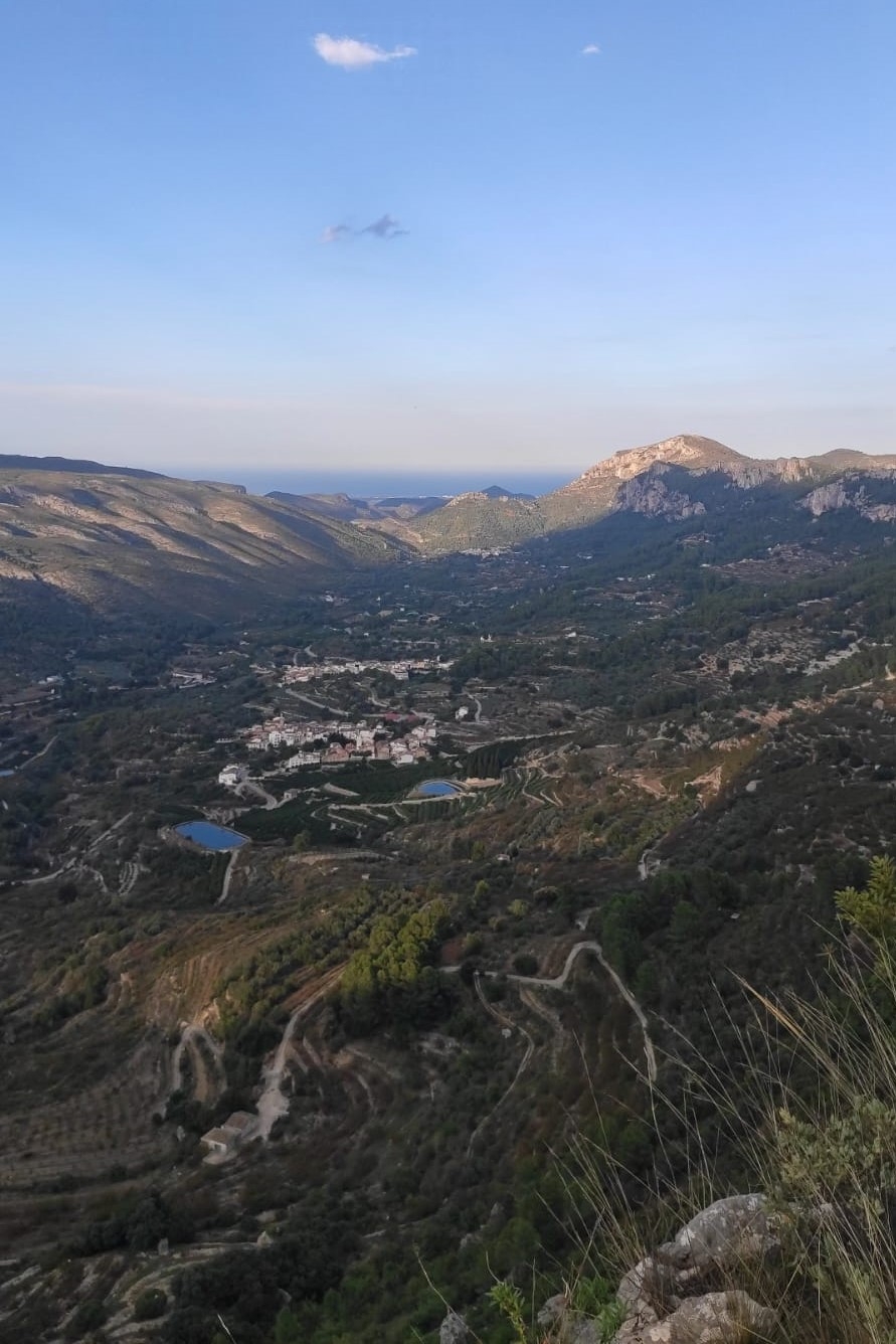 El valle de Gallinera desde la sierra Foradada