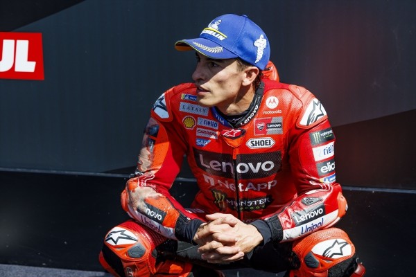Marc Márquez vestirá 'de rojo' dos temporadas más, hasta el final de 2028