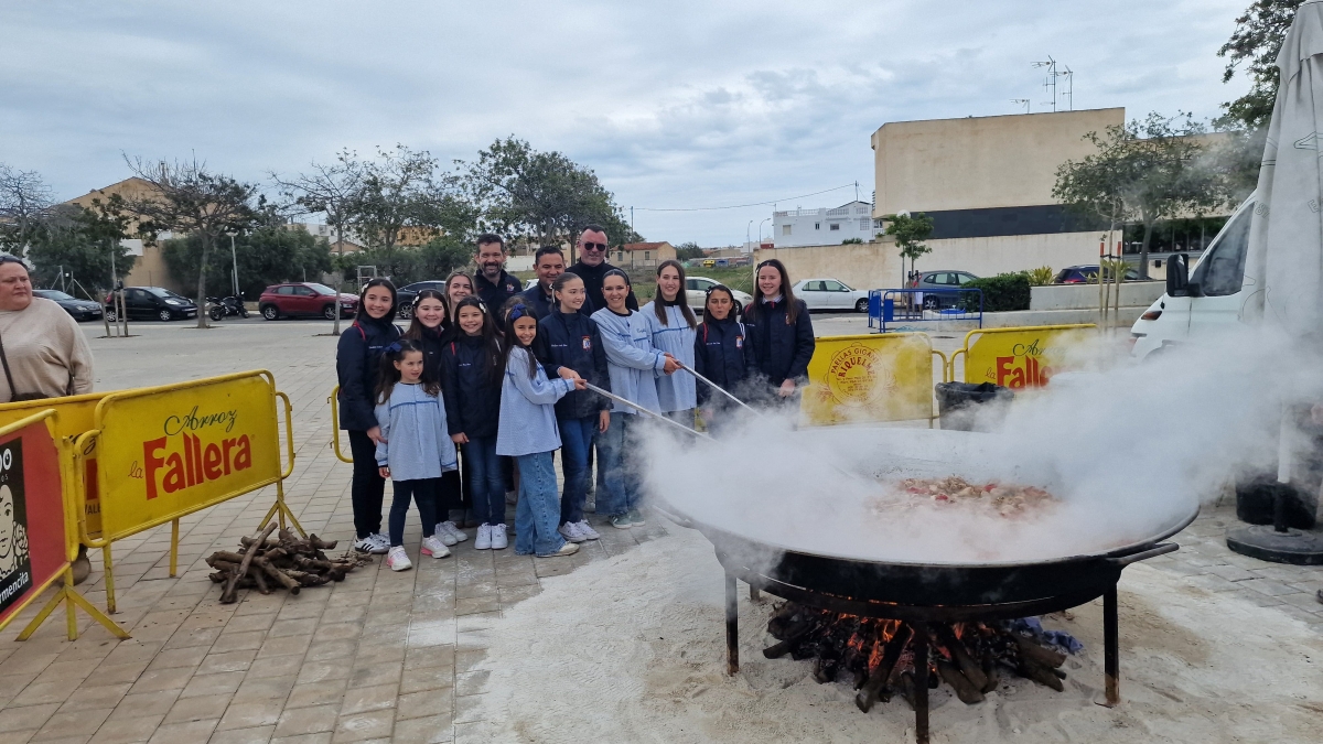 Alicante y Ecovidrio retan a racós y barracas a conseguir una paella gigante si recuperan 400 kilos de envases