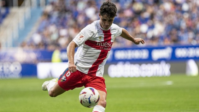 El Real Murcia incorpora a Javi Mier, quien coincidirá con su hermano gemelo Jorge 
