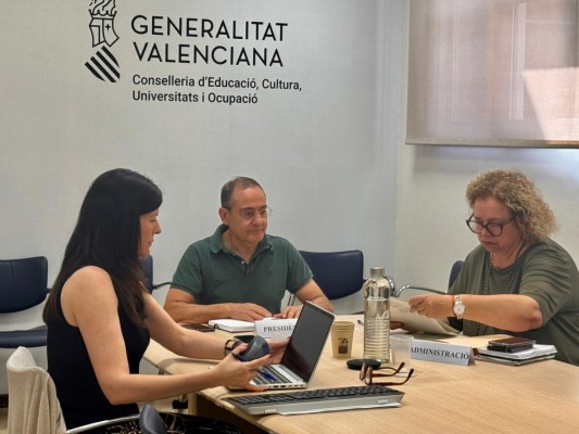 Educación propone destinar 4 millones de la brecha salarial al personal administrativo