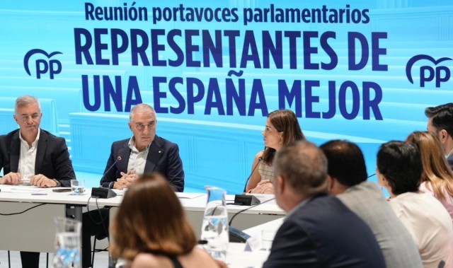 El PP reúne a sus portavoces en CCAA para reforzar la coordinación ante la corrupción del PSOE y las municipales de 2027