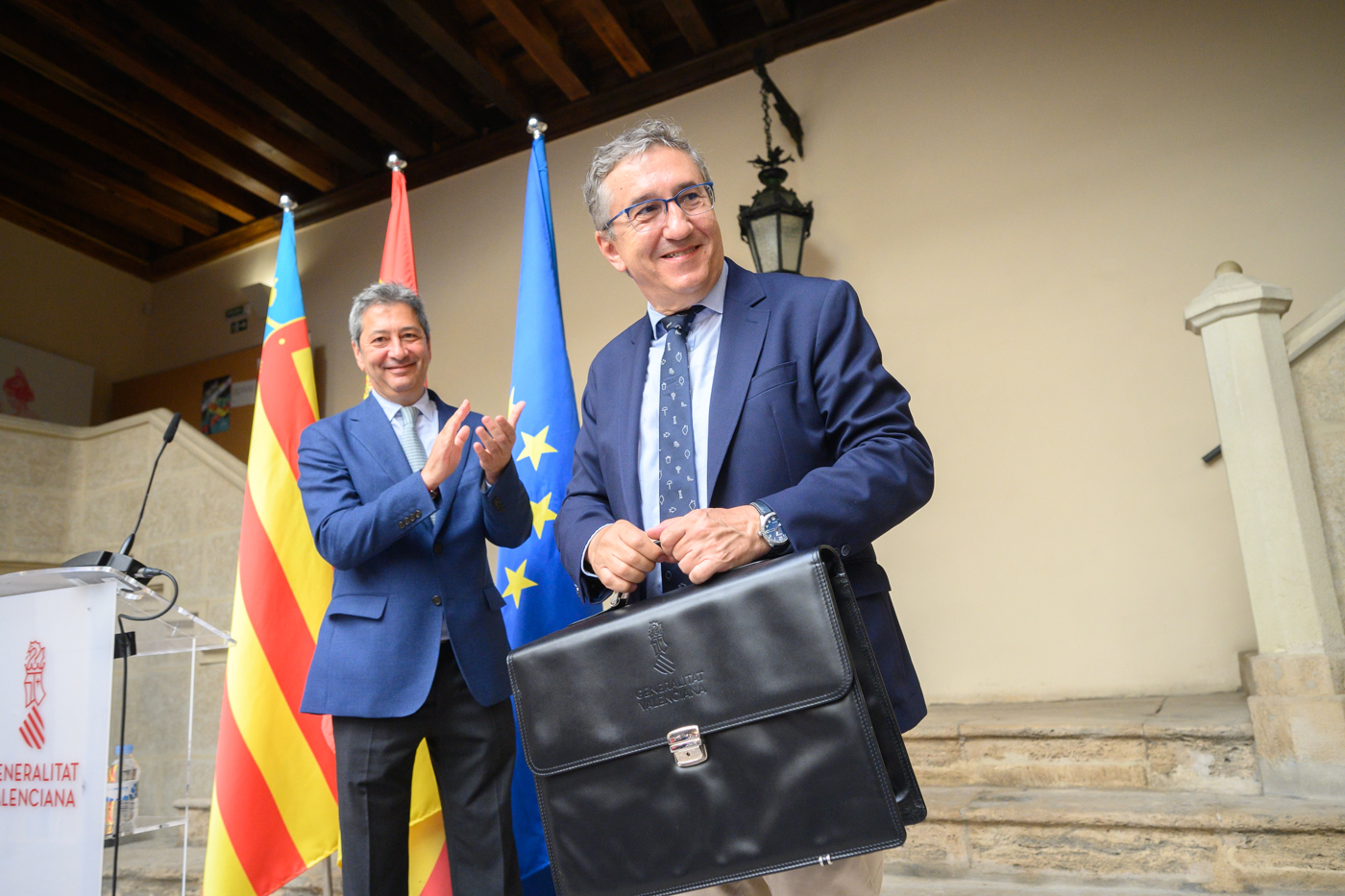 Rovira se estrena como Conseller de Cultura: 