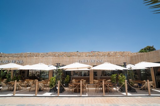 El restaurante 'Cabo de Sal' abre sus puertas en Cabo de Palos: así es el nuevo establecimiento que combina glamour e historia