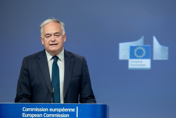 La Eurocámara elige a González Pons (PP) y Javi López (PSOE) entre sus 14 vicepresidentes