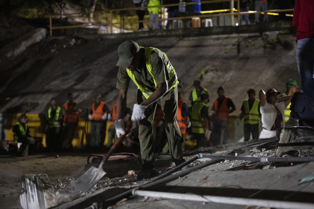 Más de 30 muertos y 700 heridos en el doble terremoto de Venezuela 