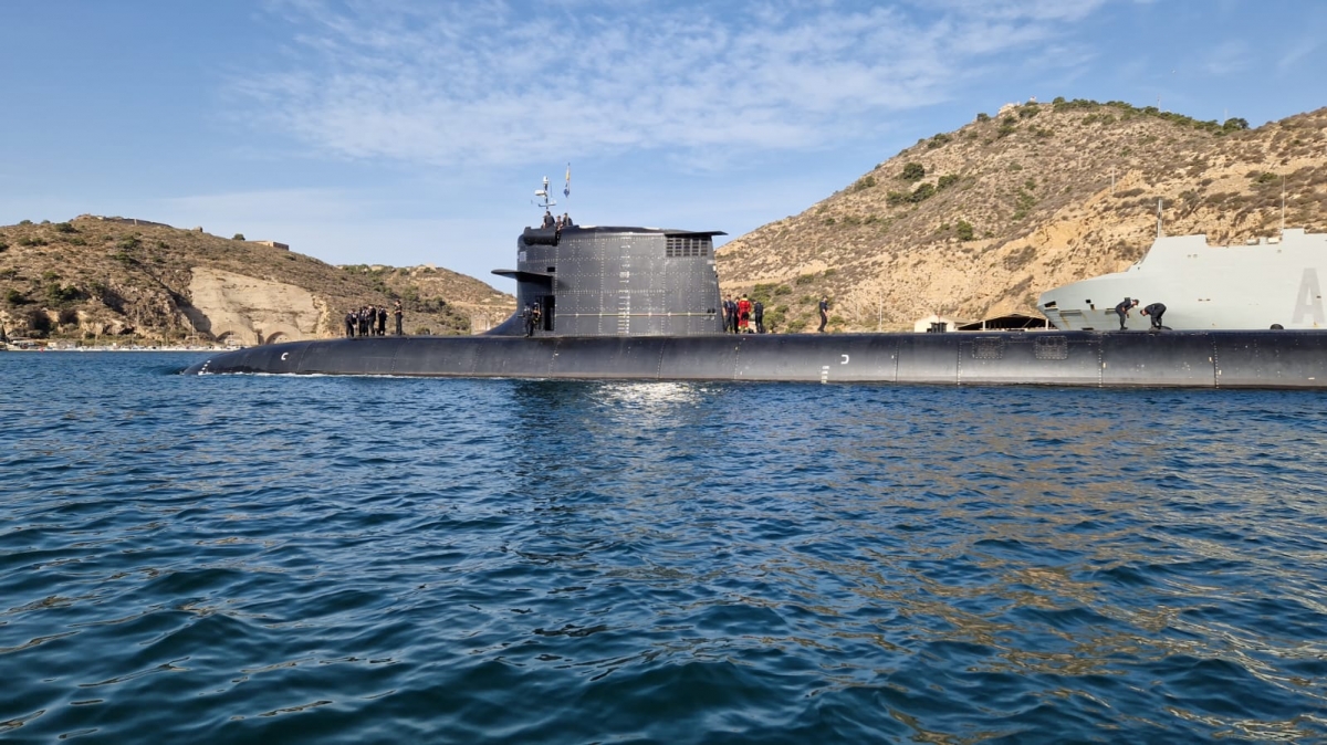 El submarino S-82 'Narciso Monturiol' da un paso decisivo: primeras pruebas de mar en aguas de Cartagena