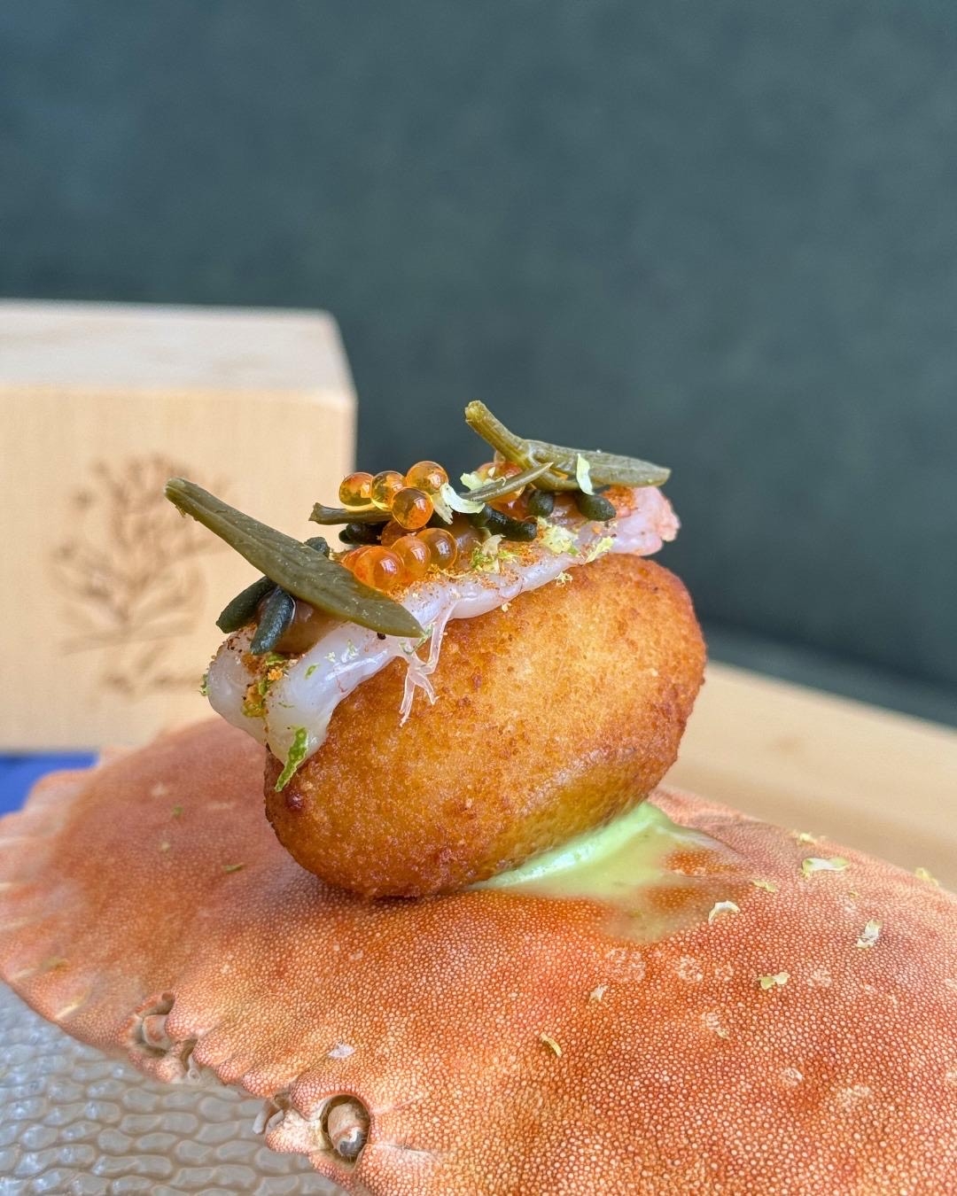 Croqueta de gamba amb bleda de Talaia