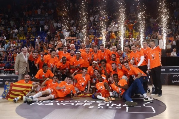 À Punt retransmite en directo las celebraciones del Valencia Basket por el título de Liga