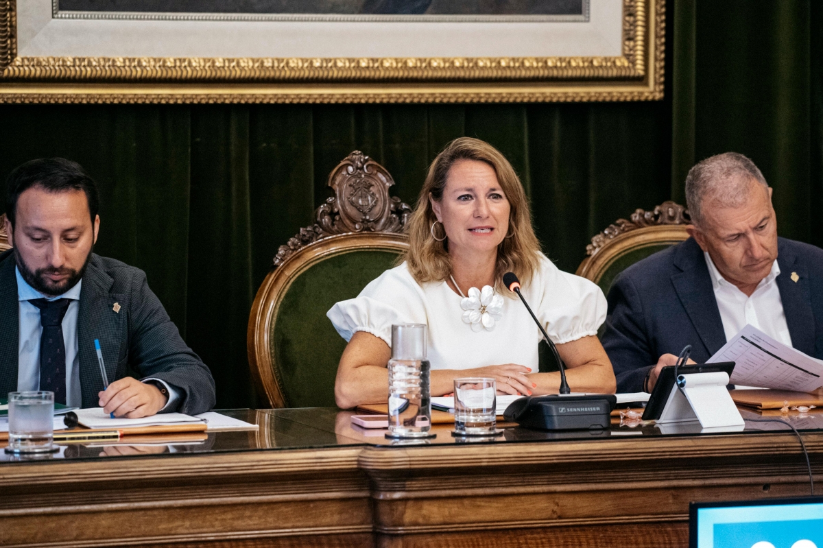 La alcaldesa de Castelló, Begoña Carrasco, junto a los concejales Sergio Toledo y Vicent Sales.