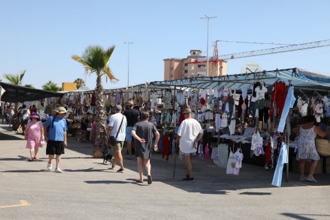 Cartagena amplía su oferta de mercados ambulantes durante el verano con cinco nuevos mercadillos