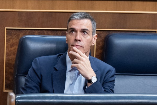 El Congreso apoya que Sánchez se someta a una cuestión de confianza y que asuma responsabilidades con su dimisión