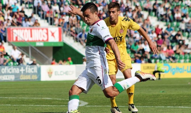 El Elche pierde en Mallorca y se aleja de la zona de promoción