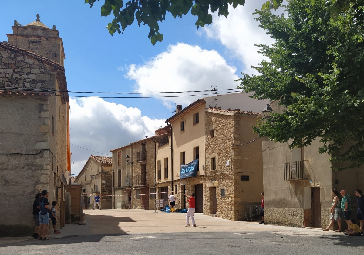 Exhibición de pilota en la plaza de Benafigos.
