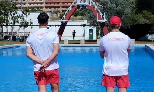 Autobús y piscinas municipales gratis en Alcoy en caso de alerta roja por altas temperaturas