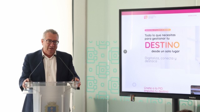 Benidorm presenta su conexión con la Plataforma Inteligente de Destinos: ofrecerá datos de parking, hídricos y aforos 
