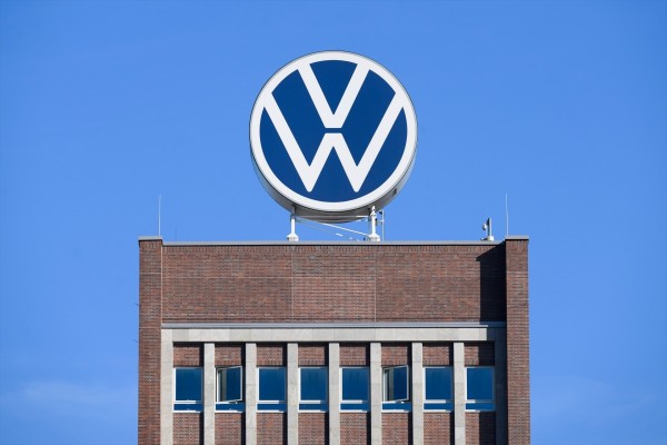 Grupo Volkswagen planea recortar 100.000 empleos a nivel mundial hasta 2030