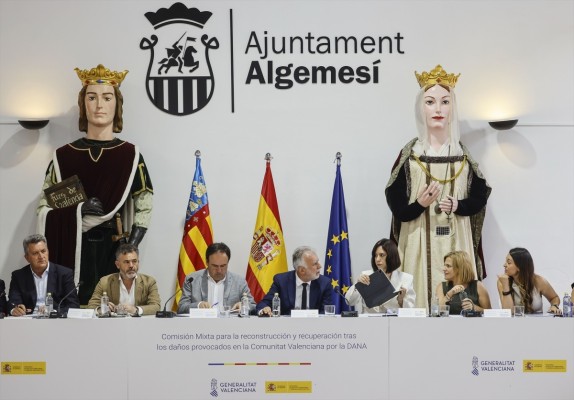  El Gobierno cifra en 9.600 millones el total ejecutado tras la dana y el Consell lo califica de 