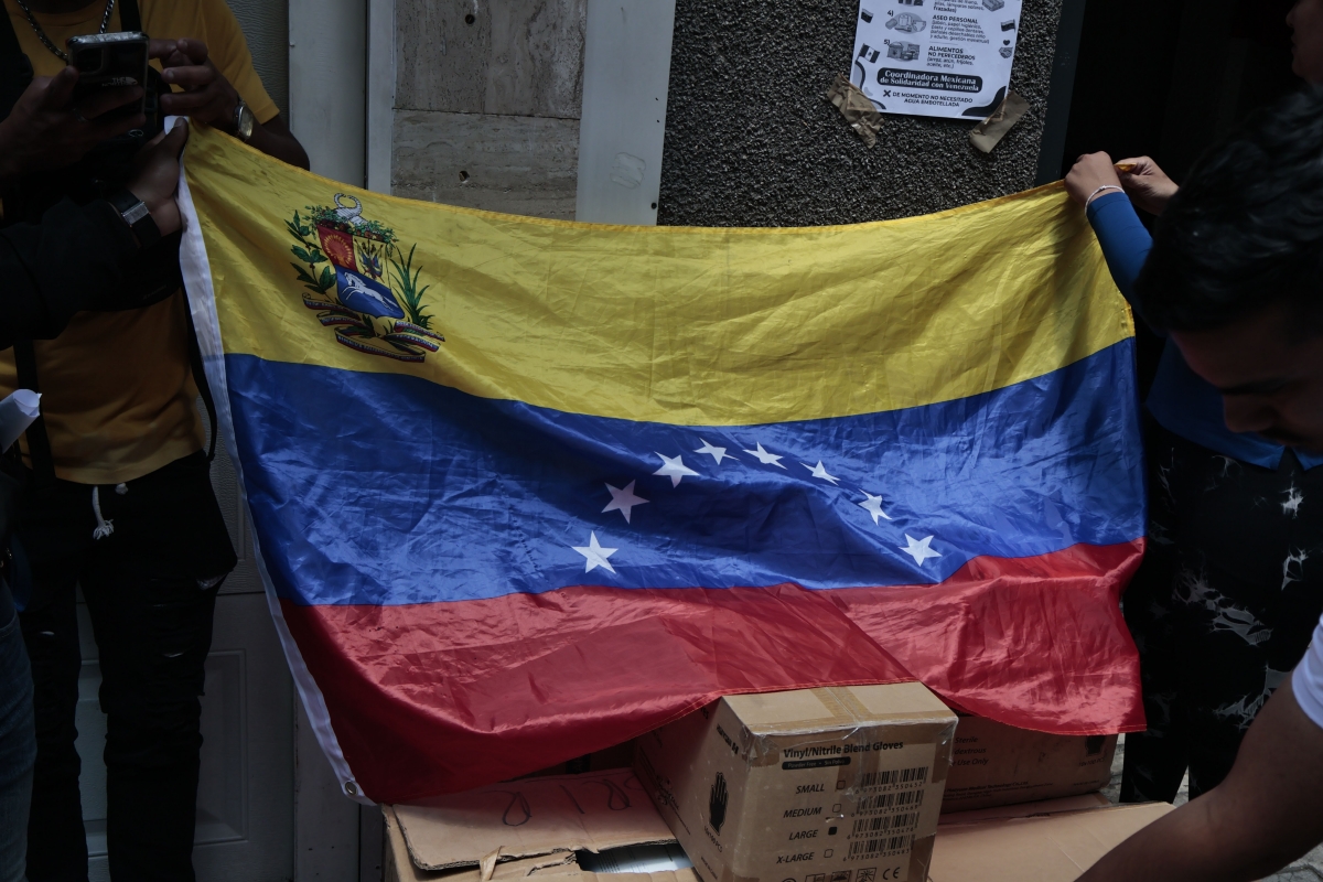 El Gobierno de Venezuela restringe el acceso a La Guaira para facilitar las labores de emergencia