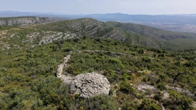 La Serratella documentará hasta 40 elementos singulares de piedra en seco para garantizar su conservación