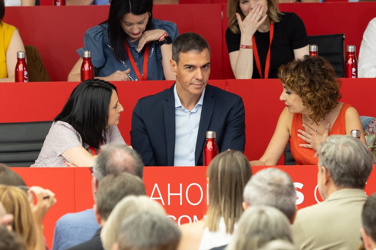 Sánchez asegura ante el Comité Federal que el PSOE no se financió ilegalmente y defiende sus medidas anticorrupción